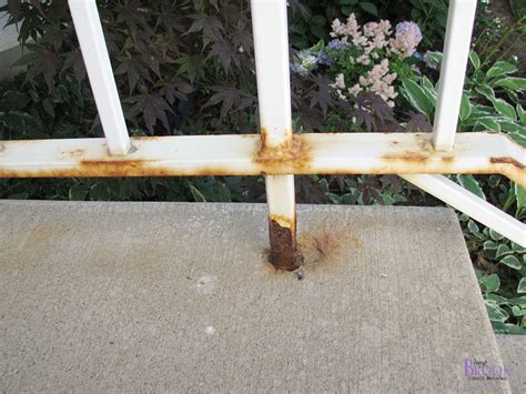 rusty metal handrail repaint